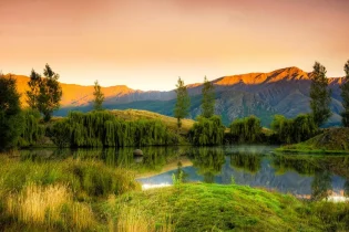 Seeing a Hill in New Zealand and Not Twisting Your Tongue on Its Name